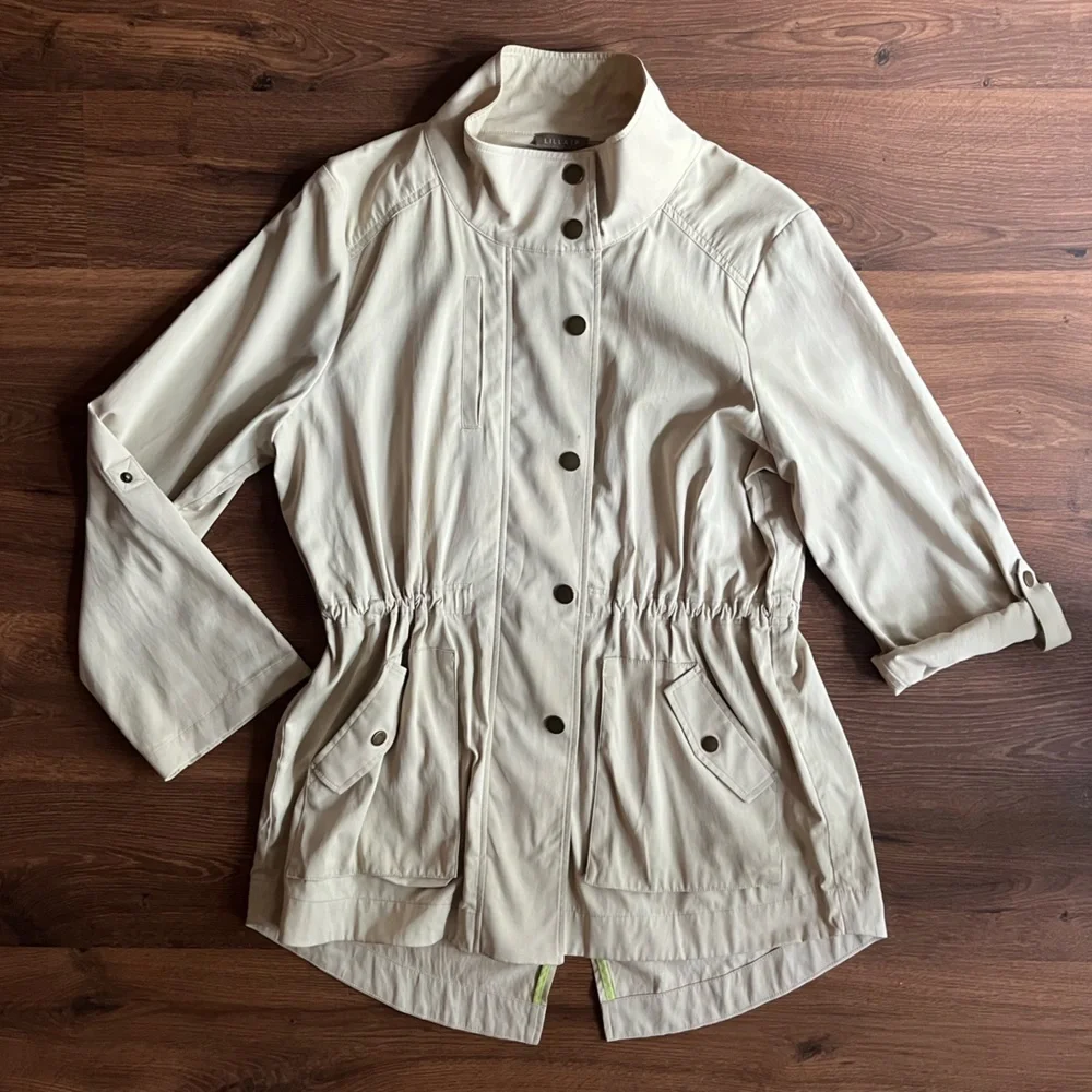 ๐ฟ LILLA P Beige Lightweight Spring/Summer Jacket โ Size L - Picture 1 of 12